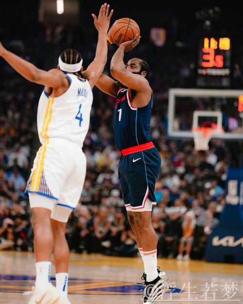 米切尔24+12哈登24+8 骑士主场力克快船